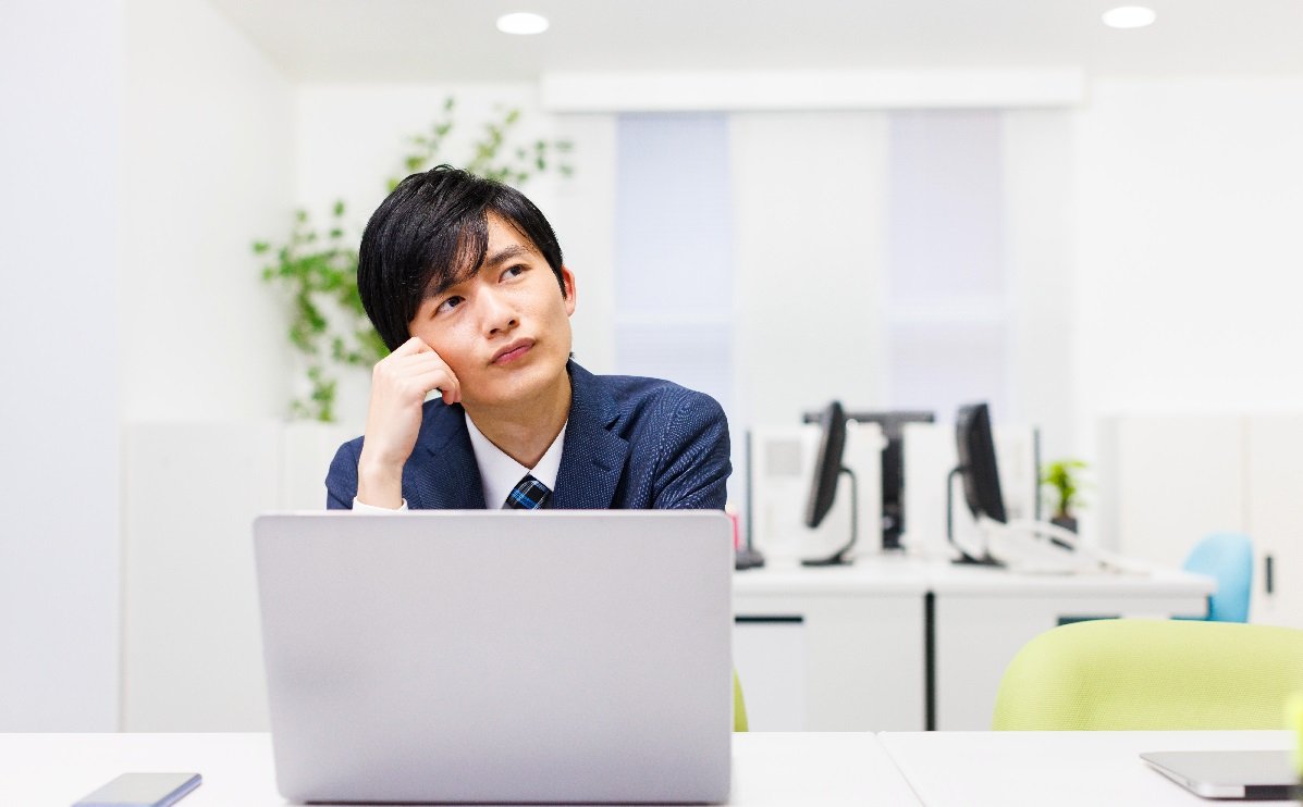 職場の問題社員対応、どうする？適切な対話とサポートで組織の生産性を守る方法